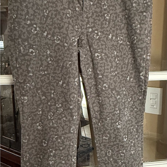Talbots Gray Patterned Jeggings - Picture 10 of 11